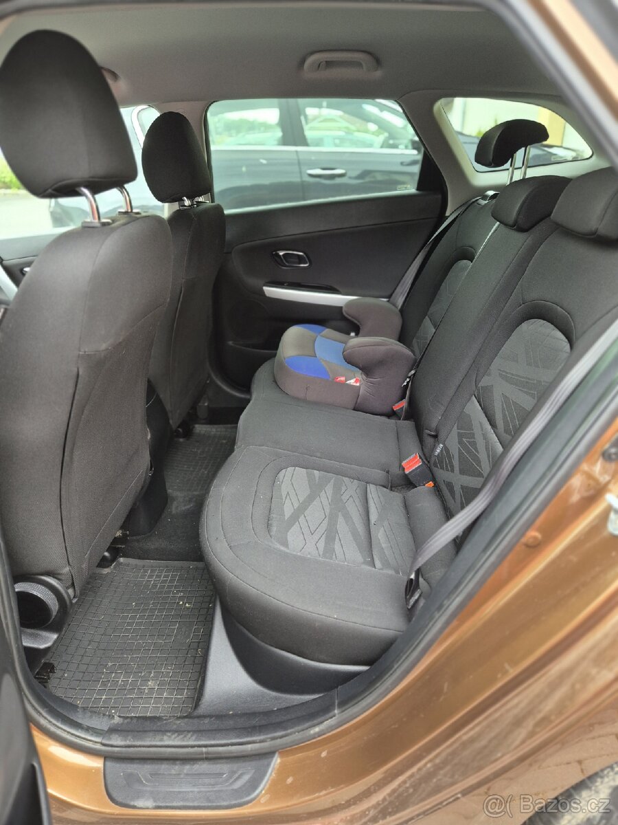 Kia Ceed, benzin-LPG, r.v. 2016, najeto 105tis - bazary NE - 8