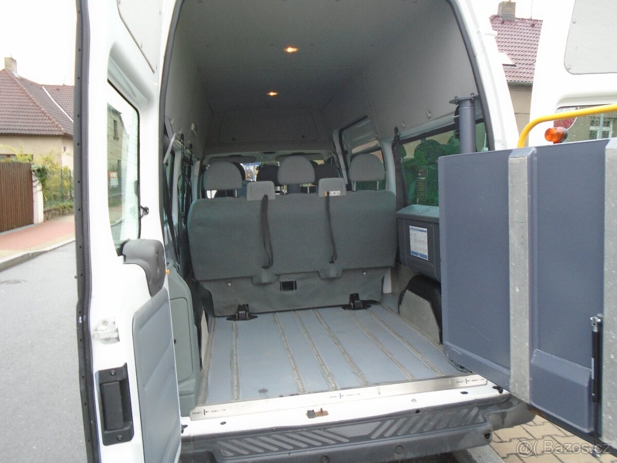 Ford Transit 2.2 TDCi 9 míst L3H3 Klima - 8