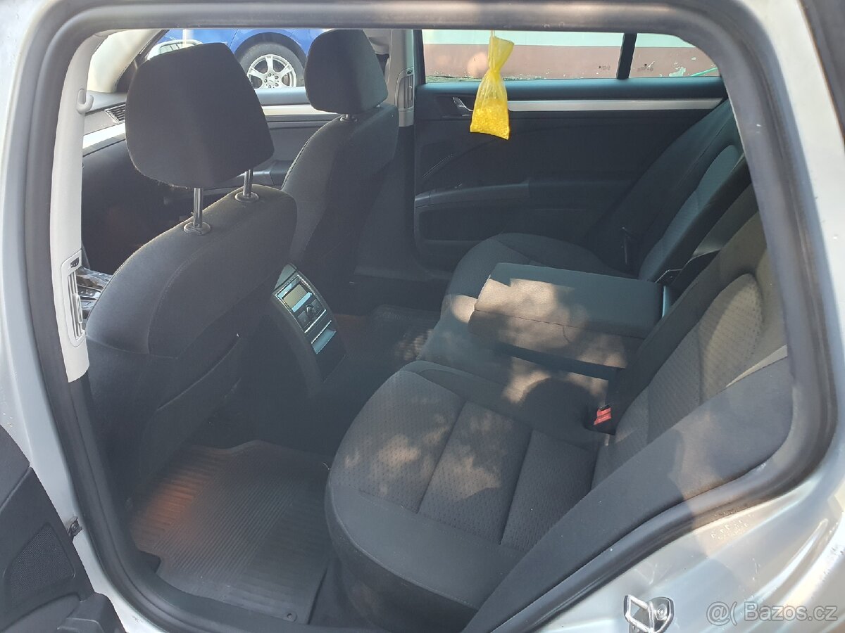 Škoda Superb Combi Elegance 2,0TDi 125kW DSG - 8