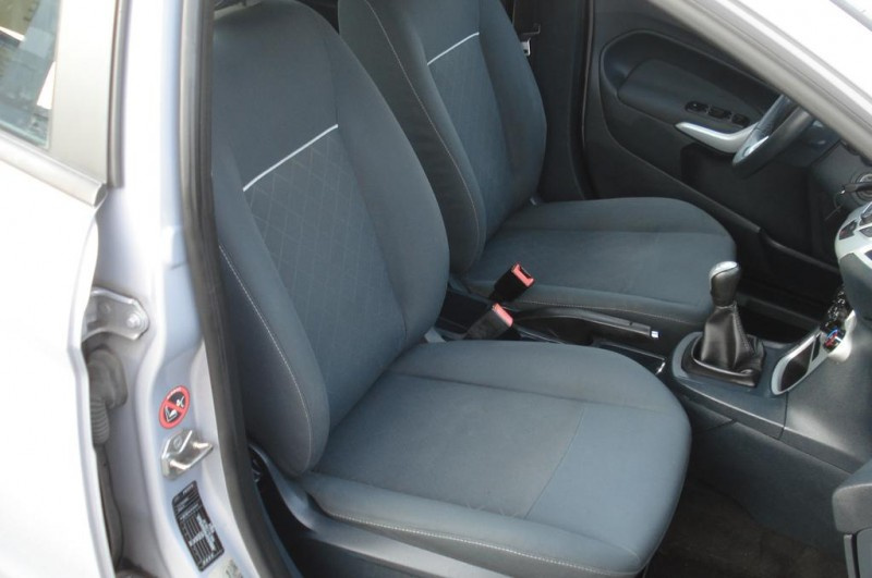 Ford B-MAX 1.6 TDCi 70 KW 1. Majitel - 8