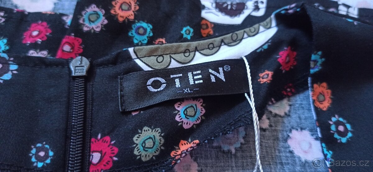 Halloween: Dámský kostým + vybavení - 8