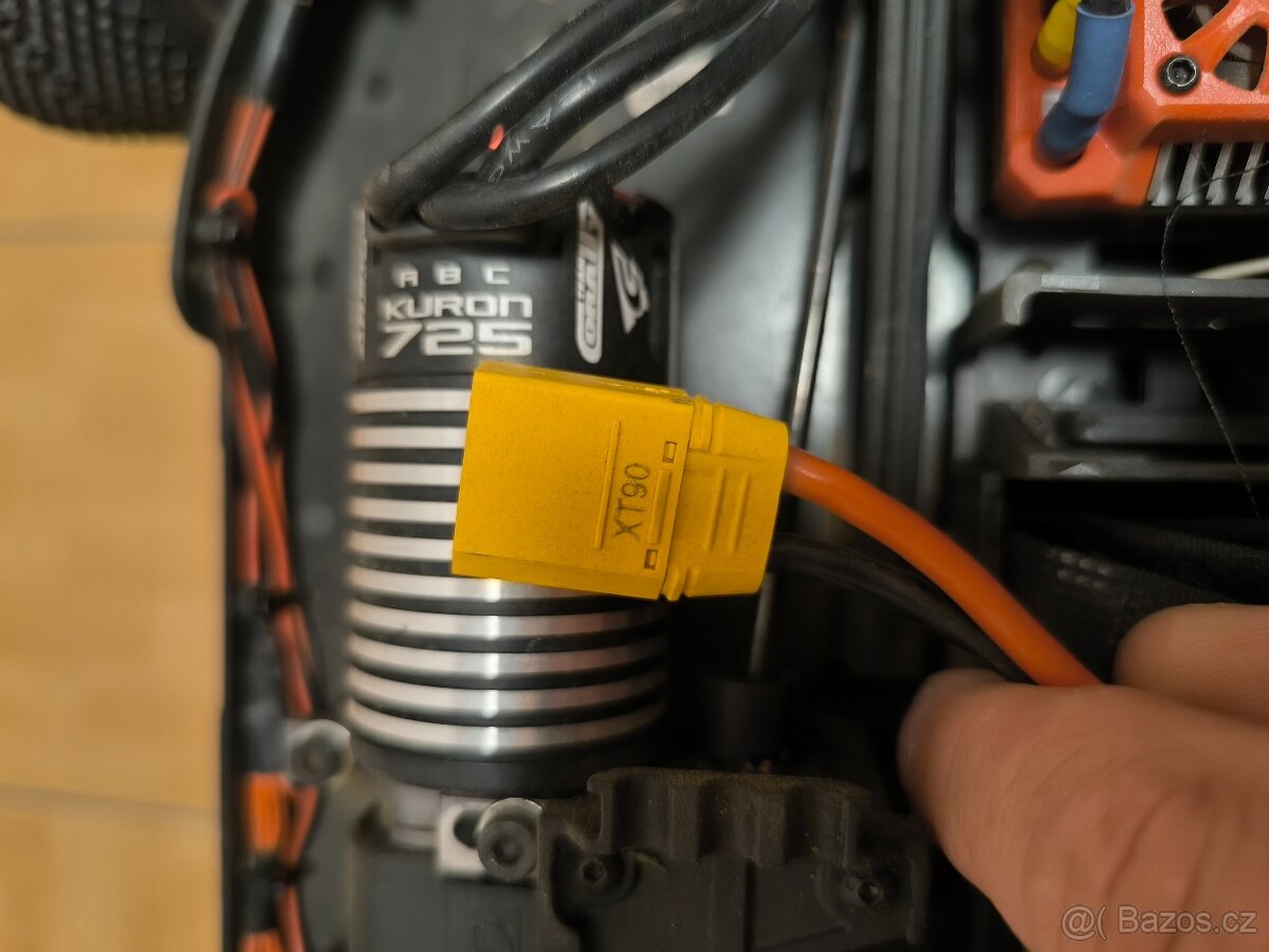 Team Corally Radix 4S+ přislušenství - 8