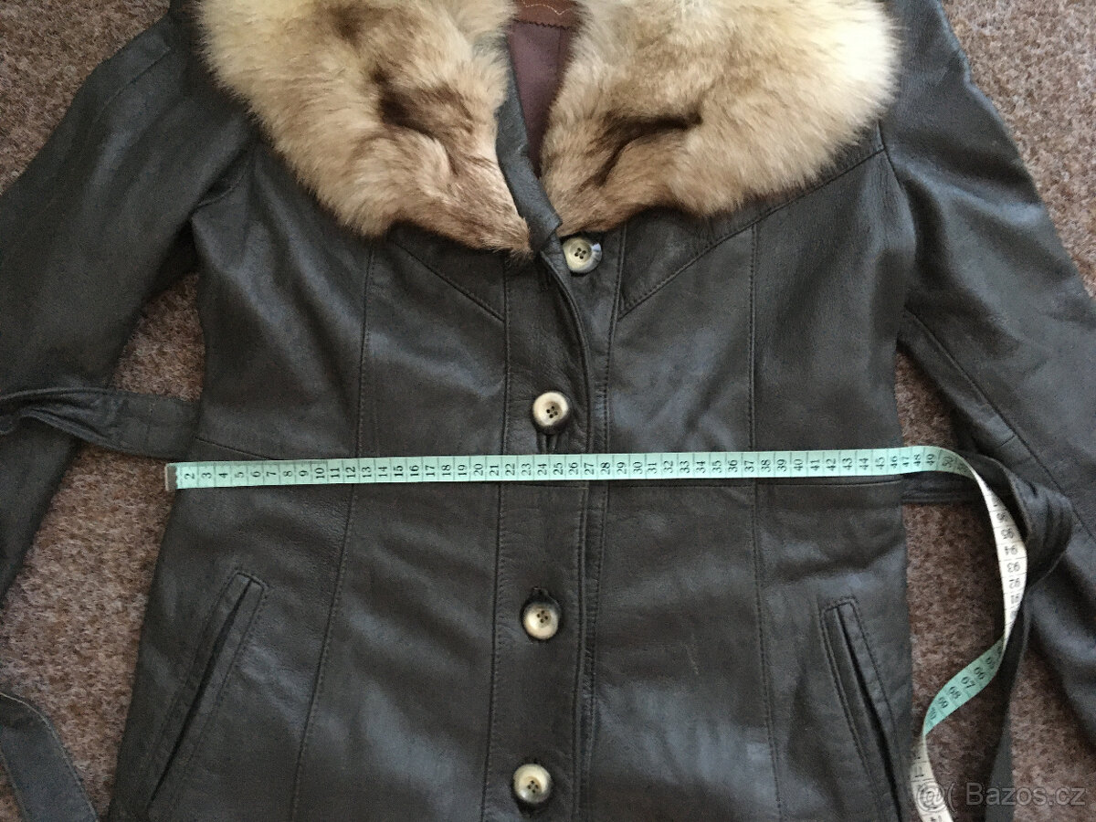 Kožený dámský kabát s pravým liščím límcem - 8