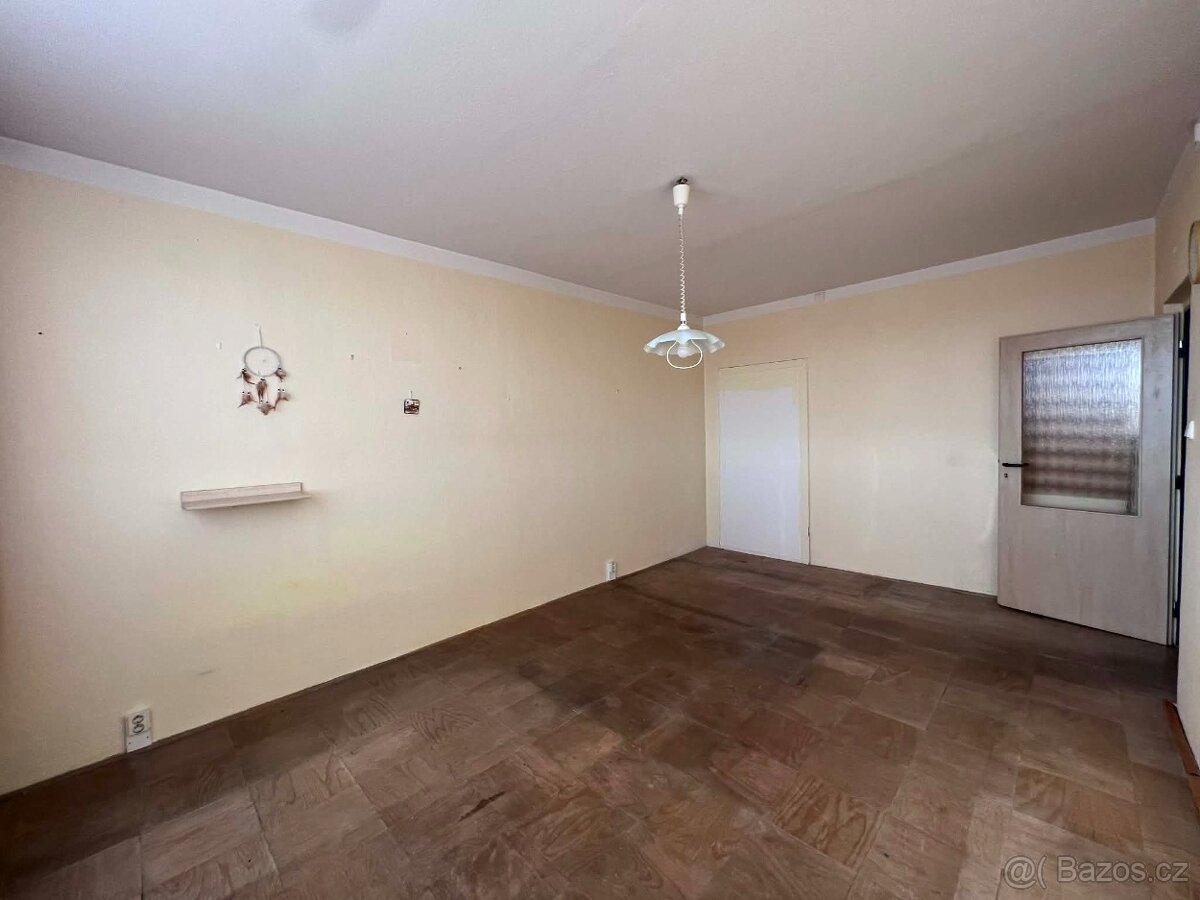 Pronájem bytu 1+1, 39m2 v Orlové, ul. Kpt. Jaroše - 8