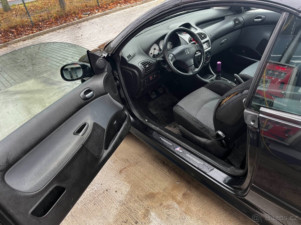 Peugeot 206cc 1.6 80Kw - 8