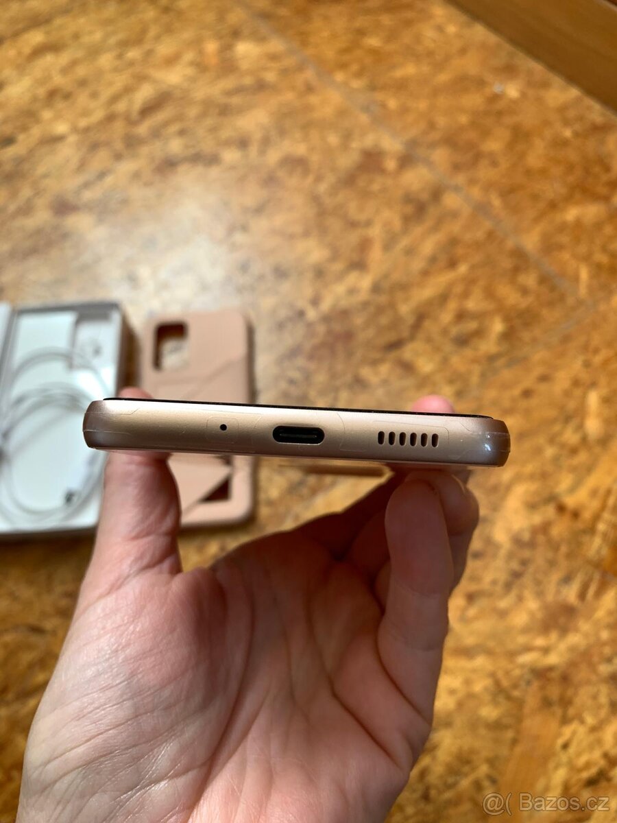 Samsung Galaxy A33 5G – oranžový, TOP stav
- 8