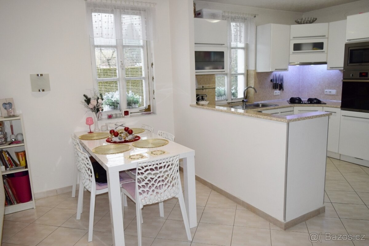 Prodej rodinného domu-poloviny dvojdomku v Batňovicích. - 8