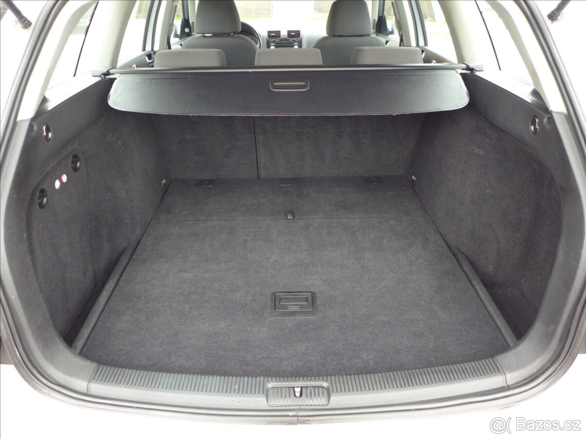 Volkswagen Golf 1,4 i KLIMA, 1.MAJITEL - 8