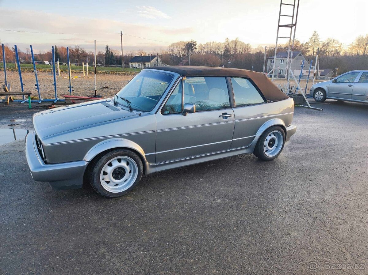 VOLKSWAGEN GOLF 1 CABRIO KARMANN - 8