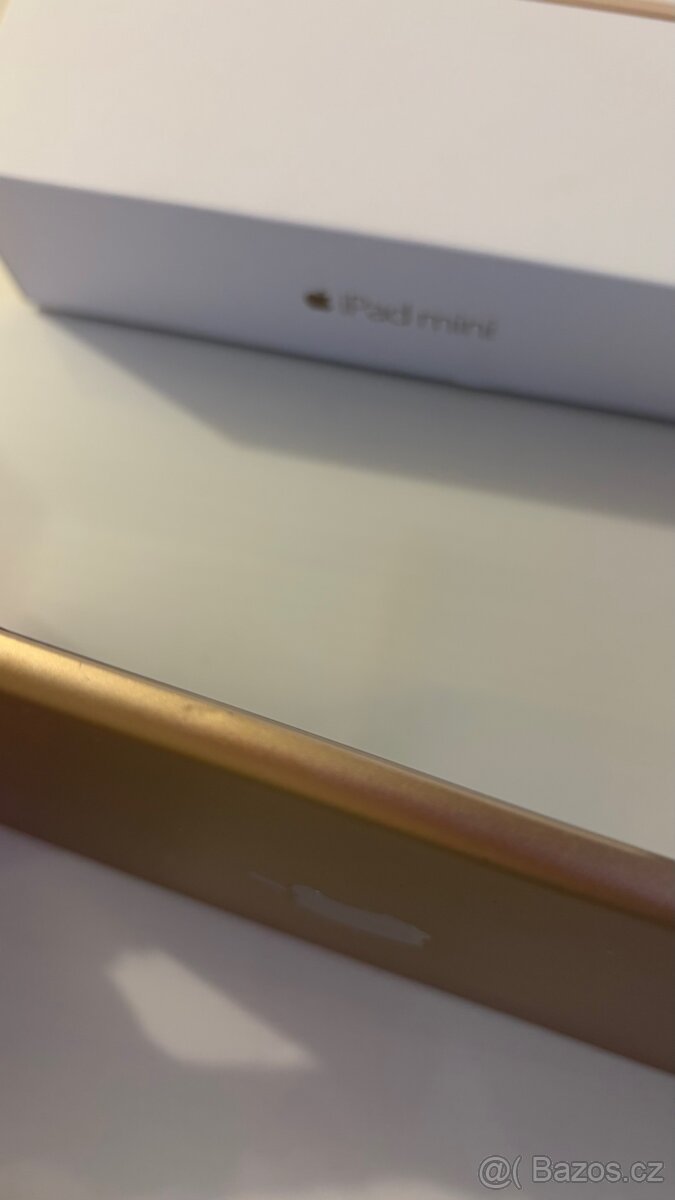iPad mini 4 (2016) - 8
