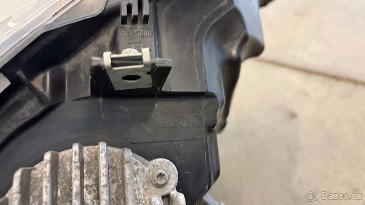 Adaptive xenon světlo levé BMW F22 / F23 / F87 - 8