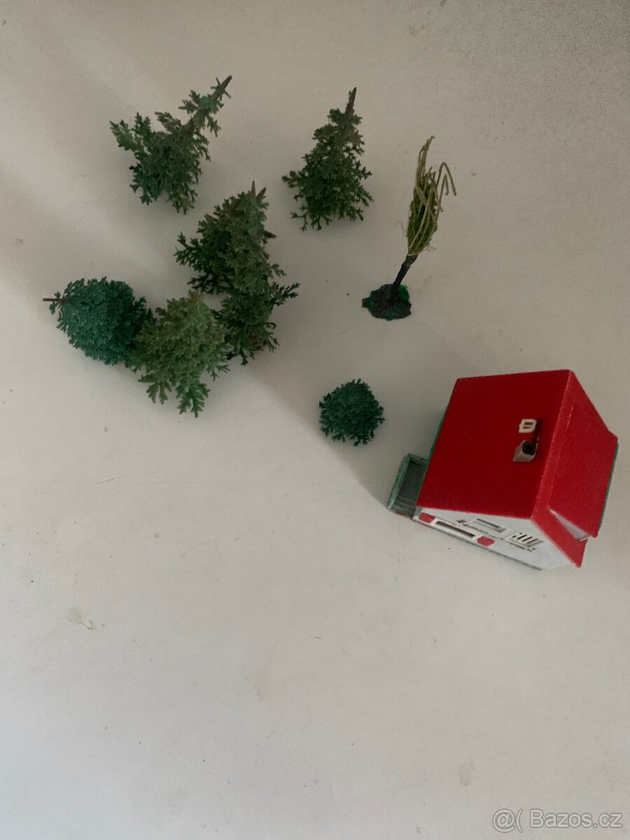 TT - rodinný domek + stromy - 8