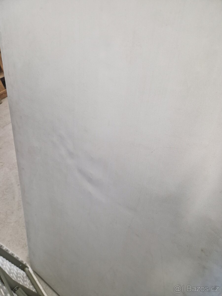 Vyřazené stoly catering - 8