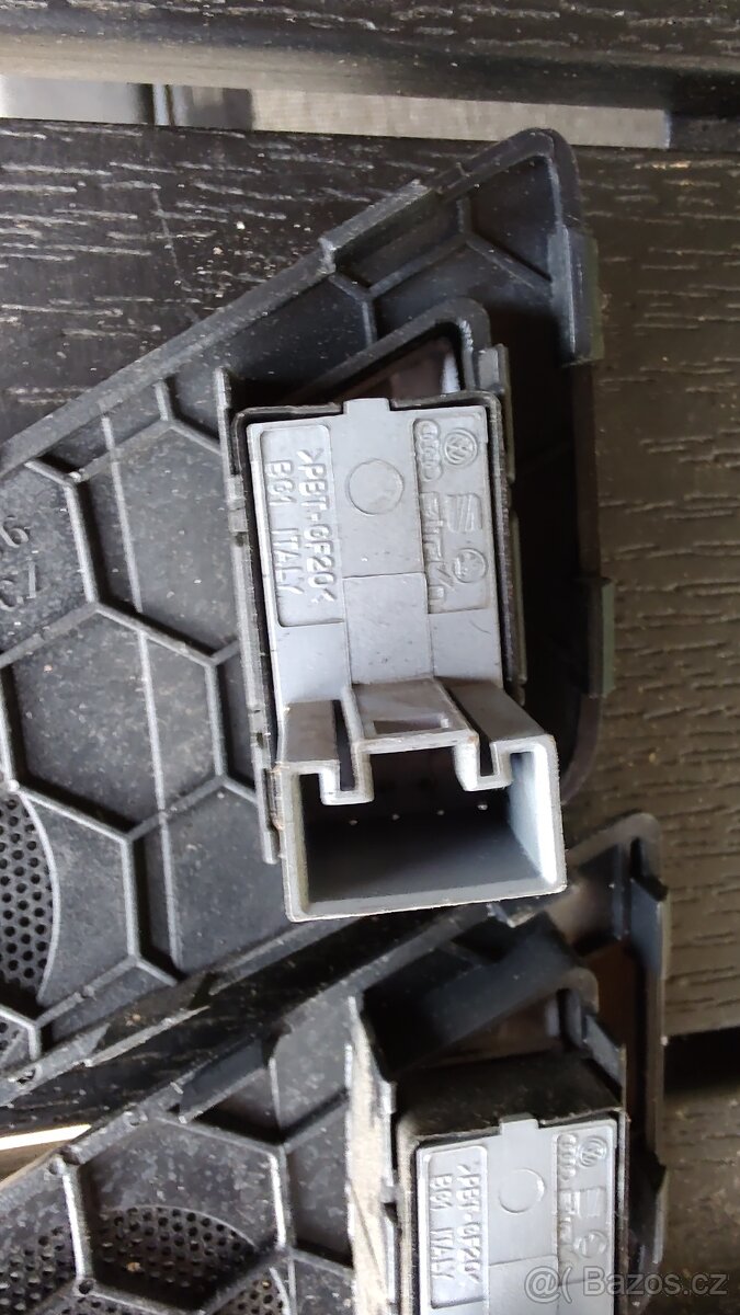 Škoda Octavia 2 - náhradní díly - 8