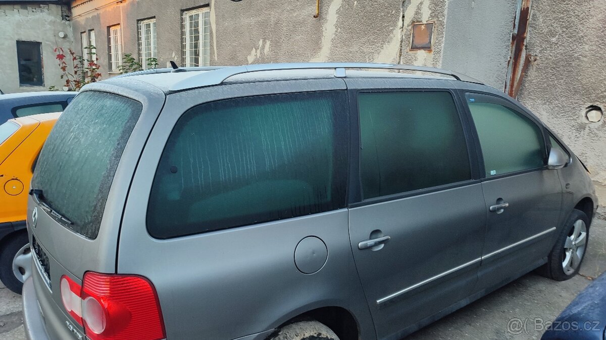 VW Sharan 2.0tdi 103 kW rok 2006 - 8
