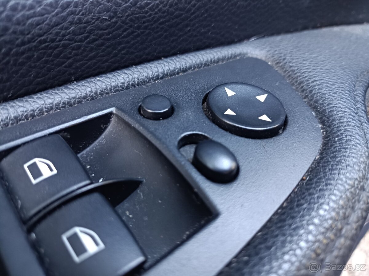 BMW e87 120d M paket xenony - 8