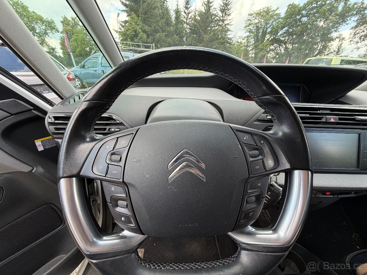 Citroen C4 Picasso 7 míst - 8