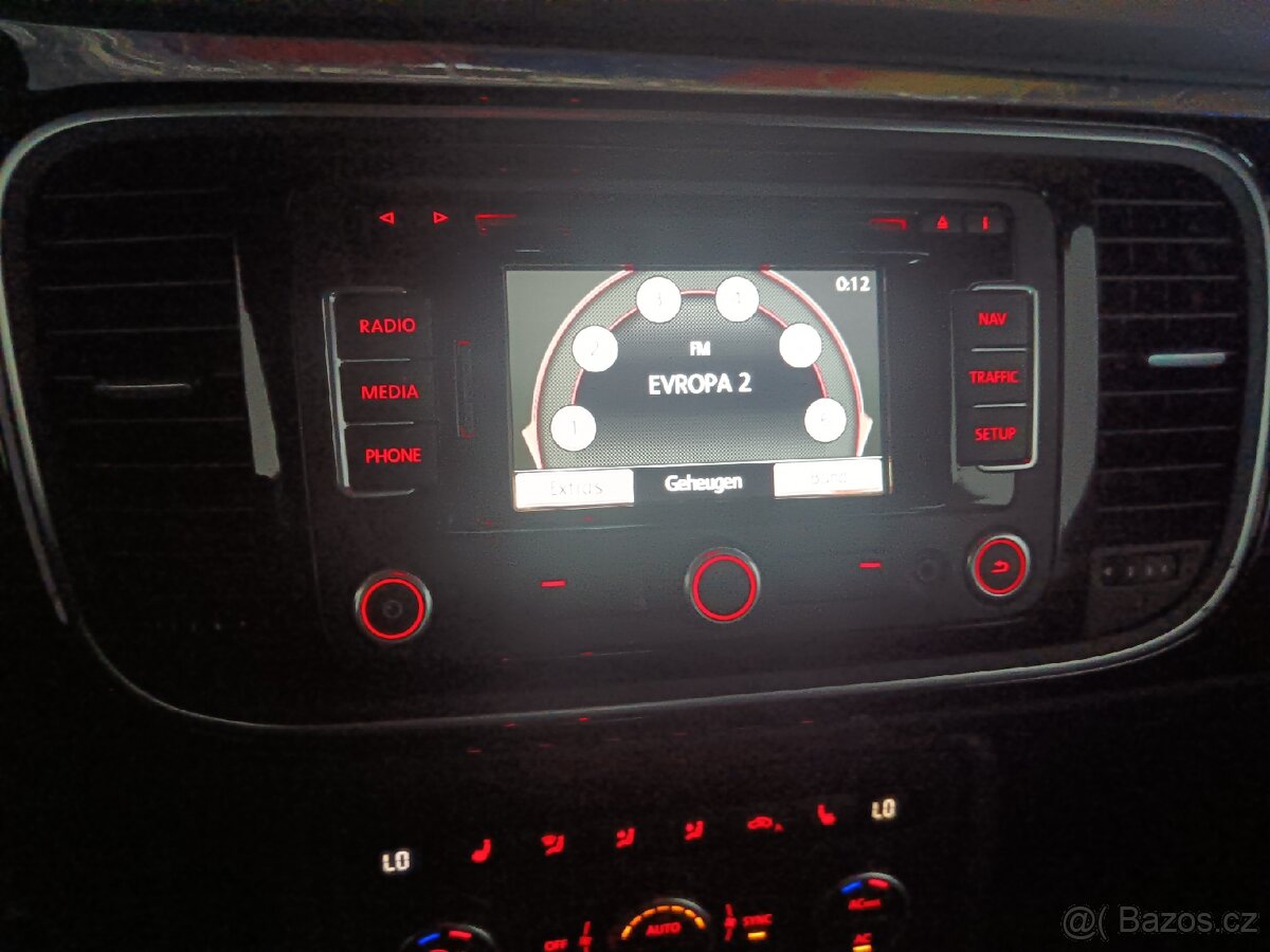 VW BEEATLE 1,6 tdi - 8