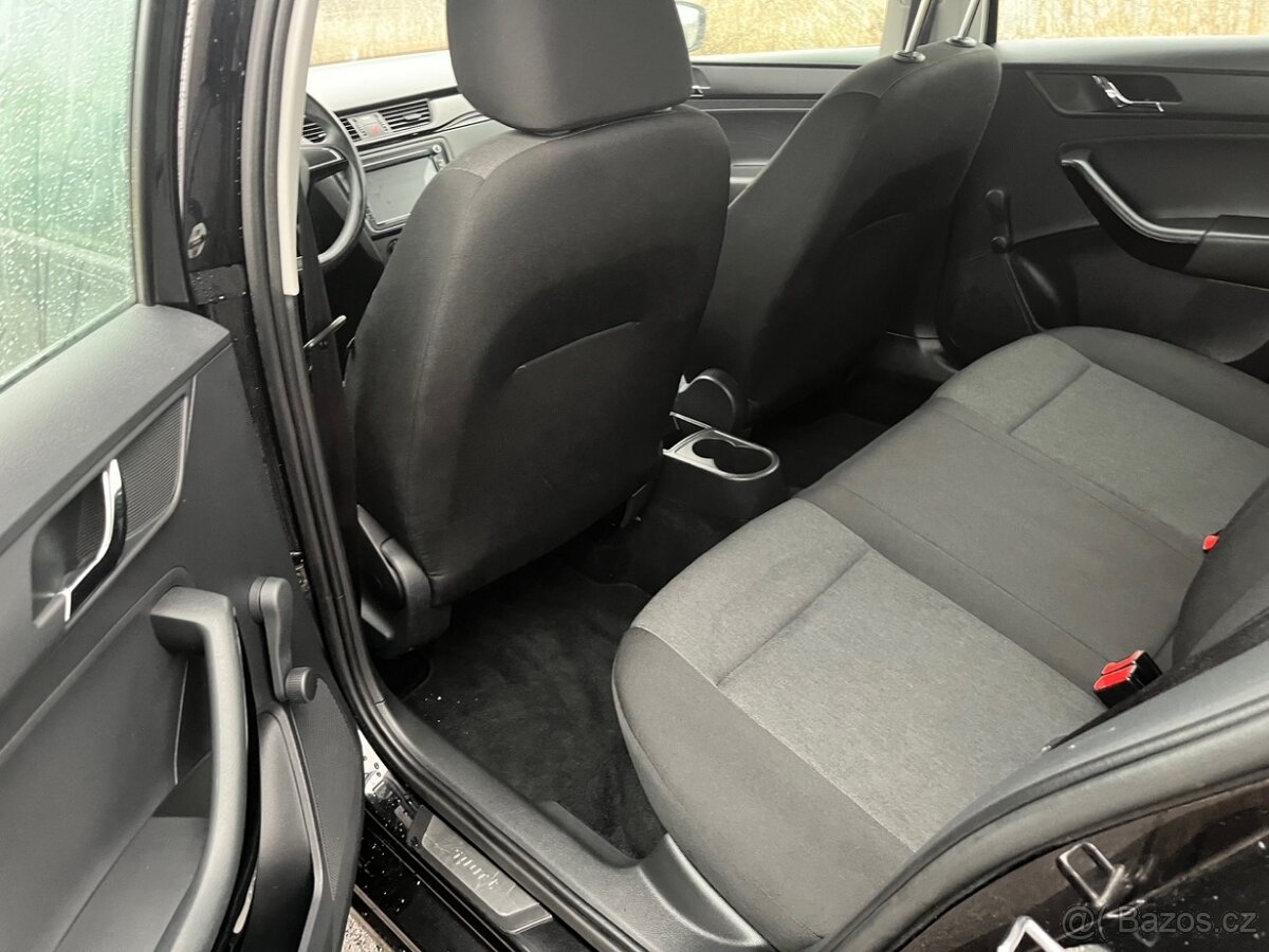 Škoda Rapid Spaceback 1.2 TSI - 8