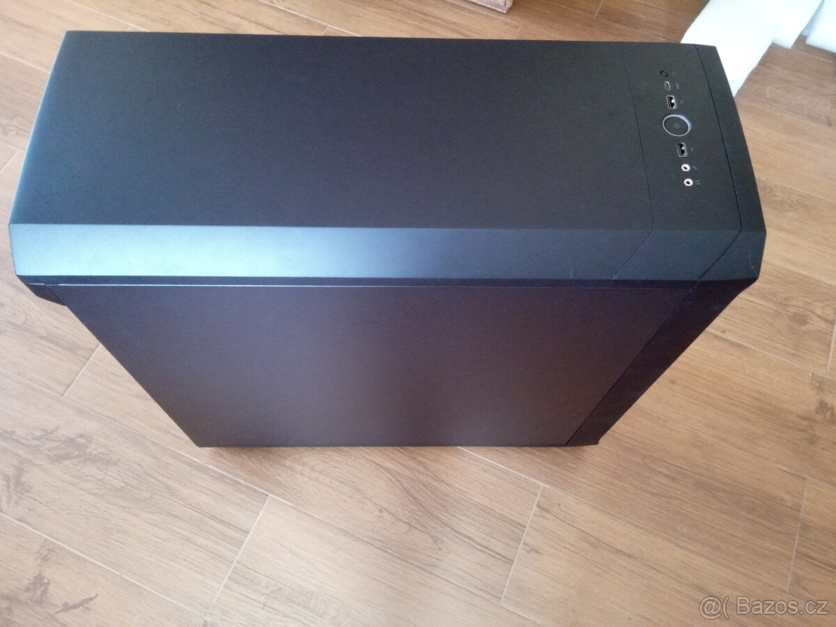 Fractal Design Torrent Black Solid/Big Tower/Černá - 8