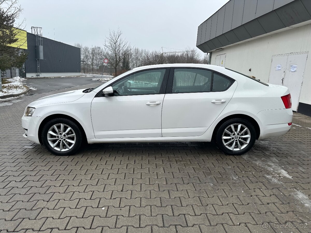 Prodam skoda octavia 1.6tdi 81kw rv 2017 - 8