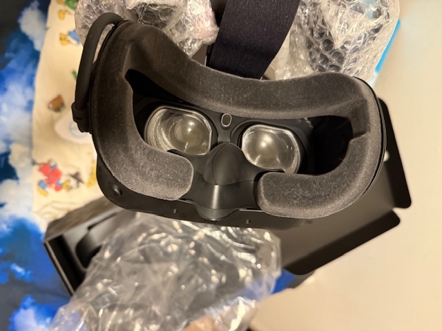 HTC Vive pro 2 + VR hry - 8