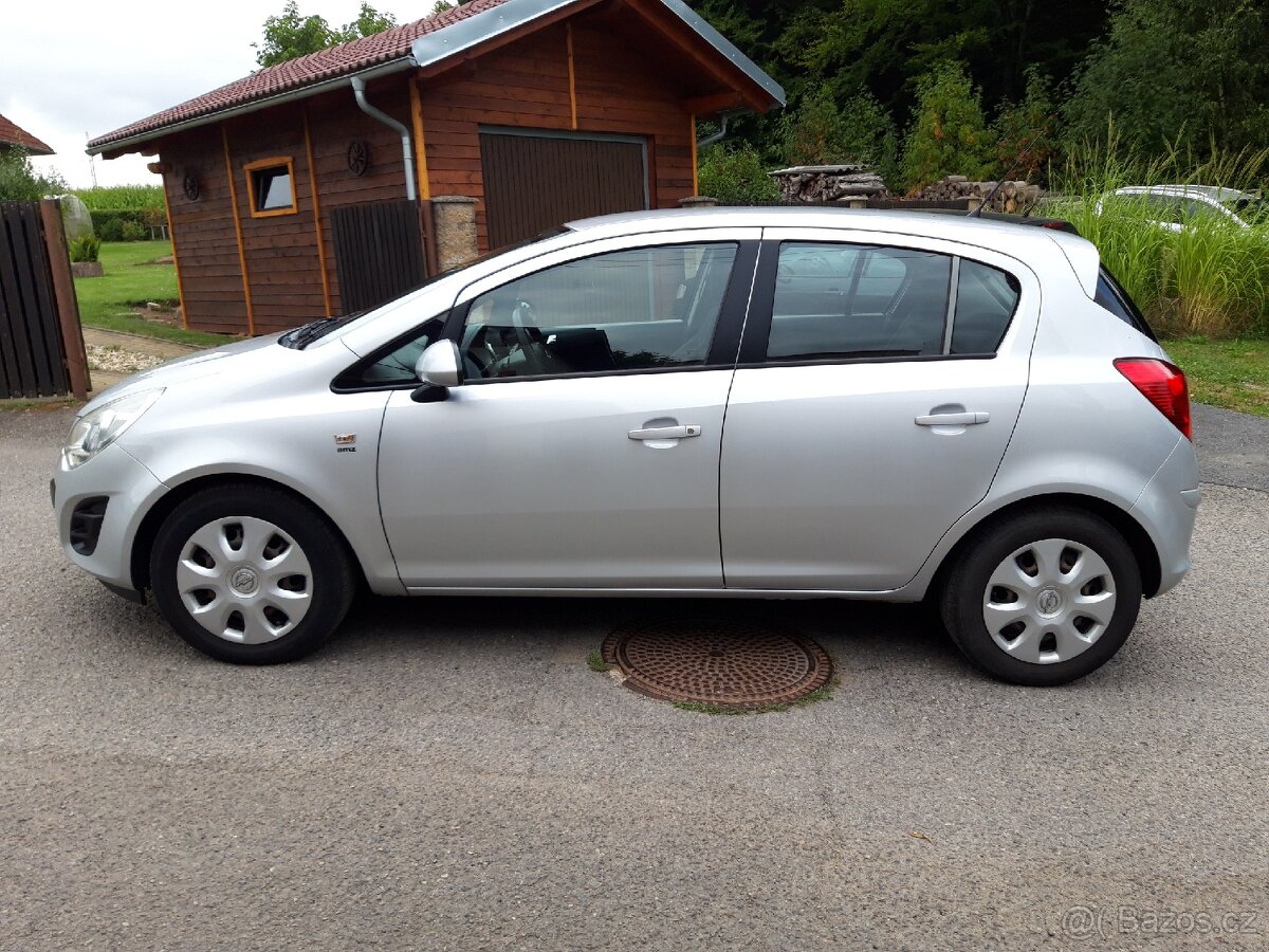 OPEL CORSA 1.4i 64KW - 8