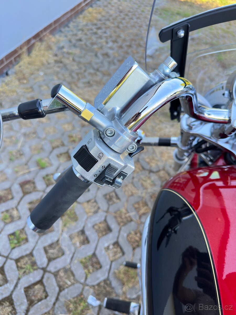 Suzuki vs 1400 intruder - 8