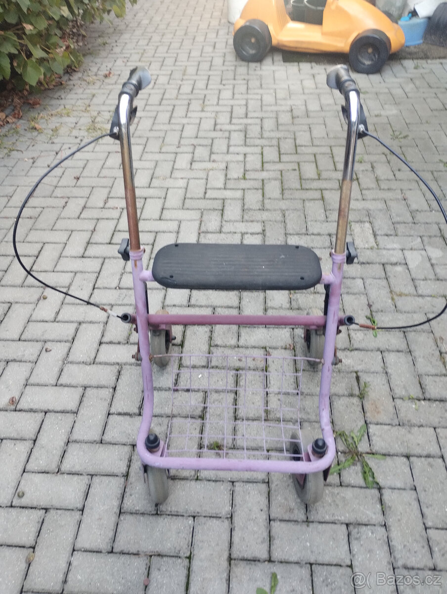 Chodítko 2x a ostatní - vysoké již není - 8