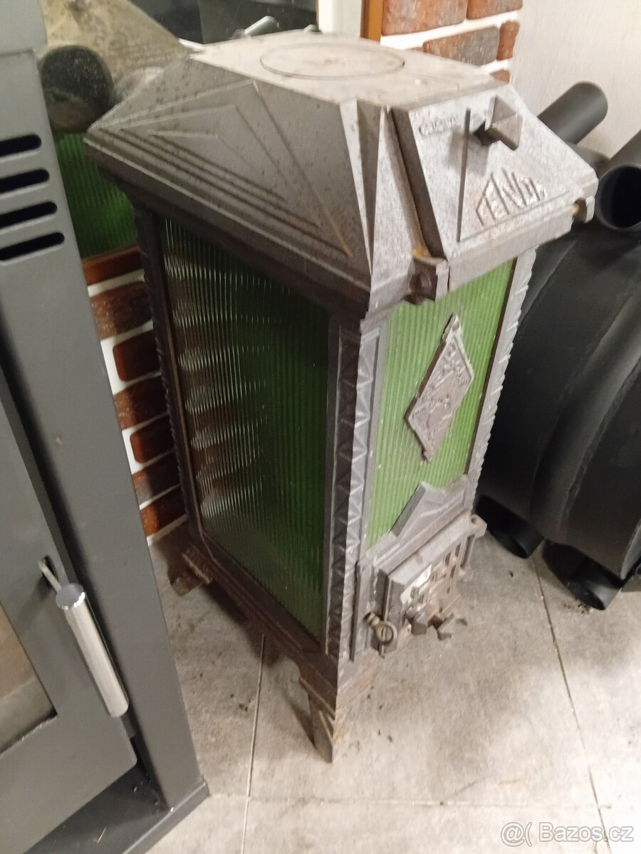 Prodám historická kamna Fenom - 8