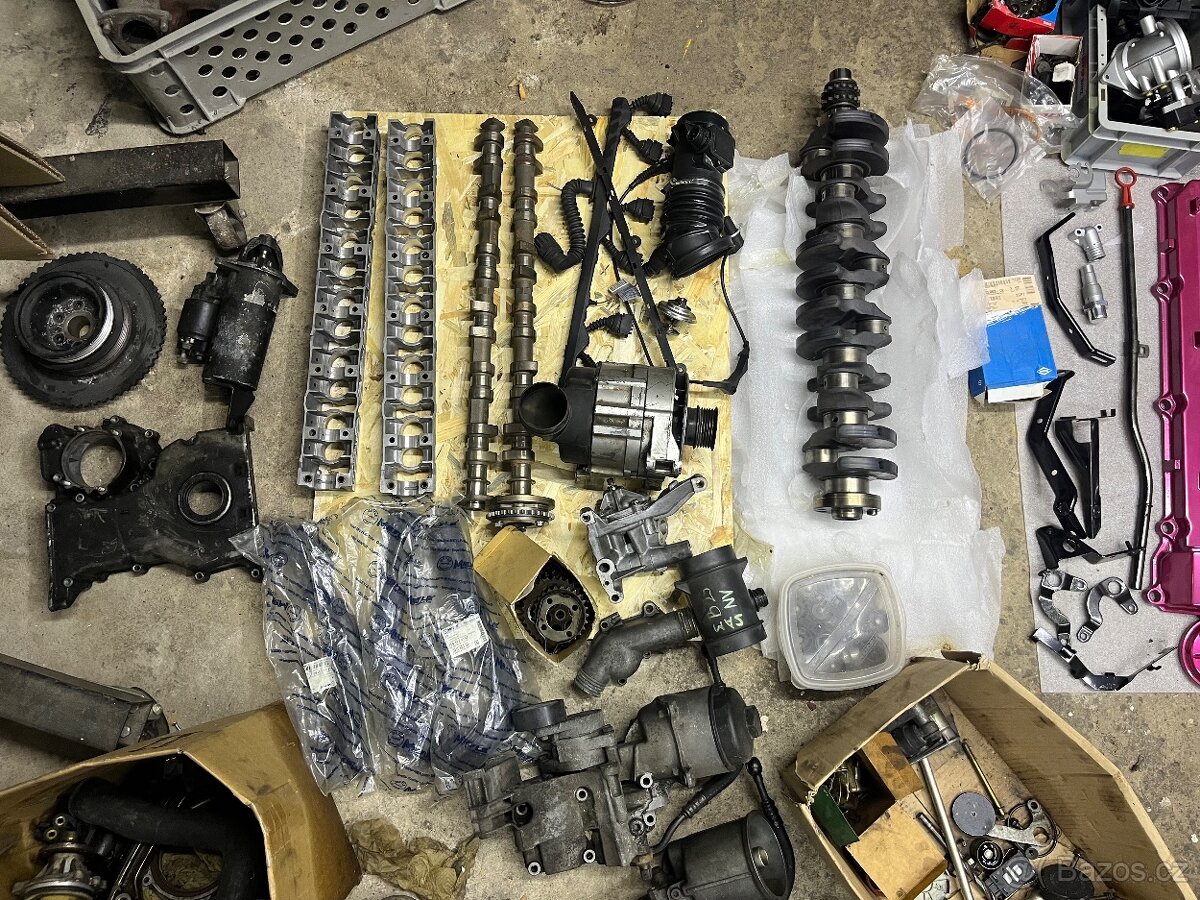 Díly z motoru m50b25 - 8