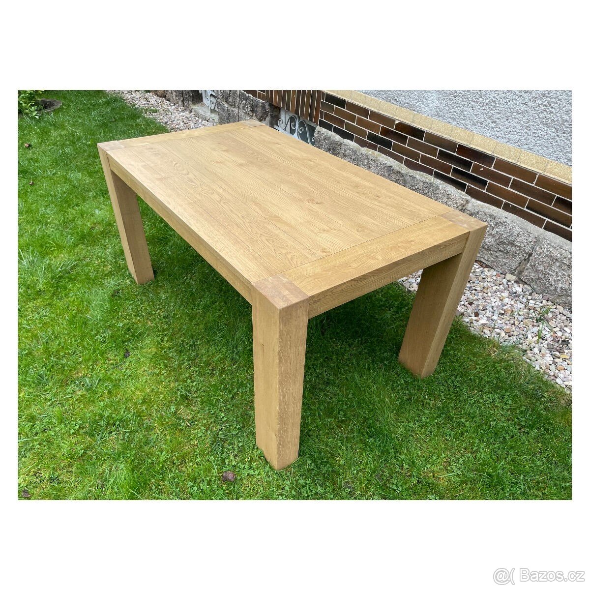 Nerozkládací jídelní stůl - Sany - 8