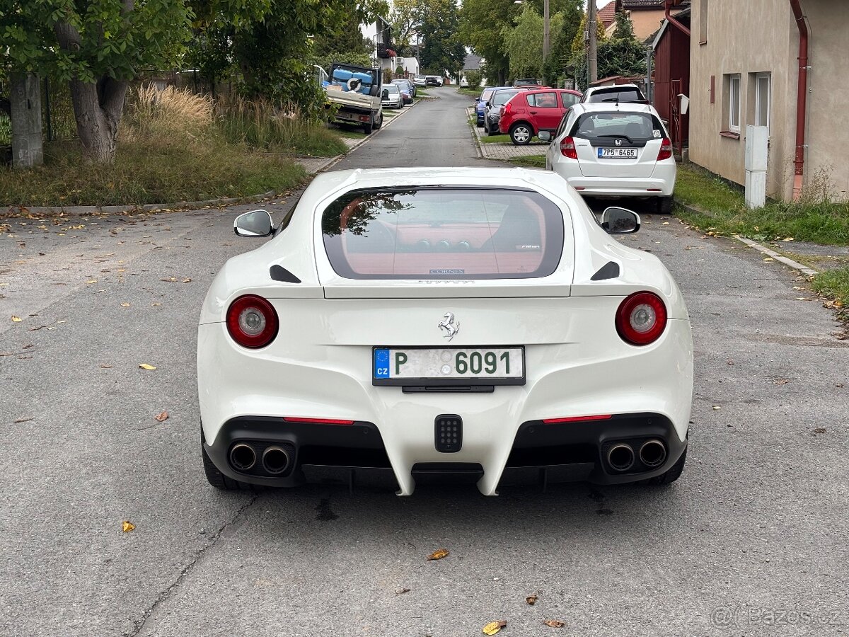 Ferrari F12 Berlinetta - 8
