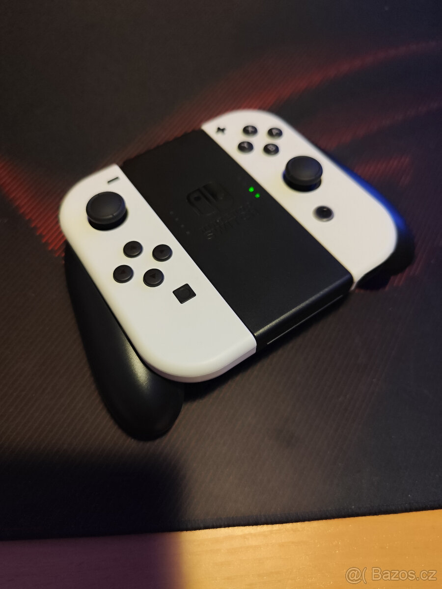 Nintendo Switch OLED White - 8