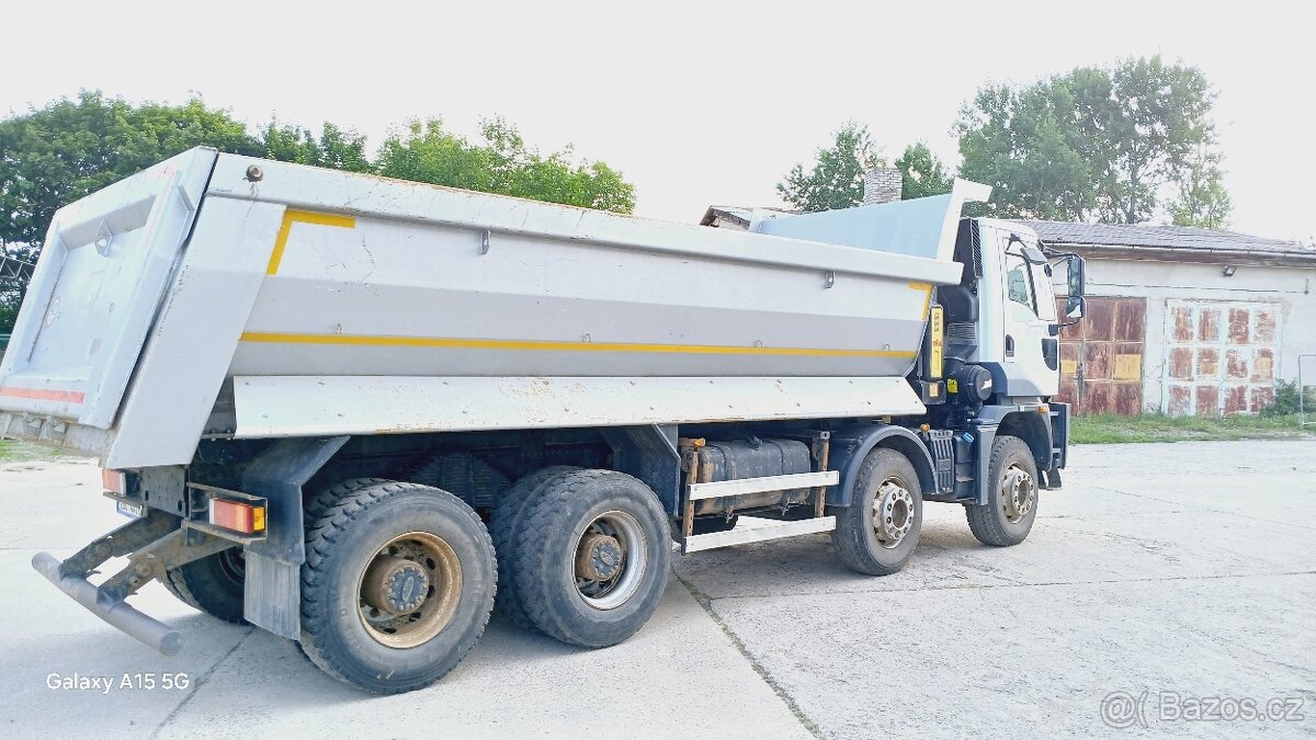 Ford Cargo8x4 4142DM stříbrný - 8