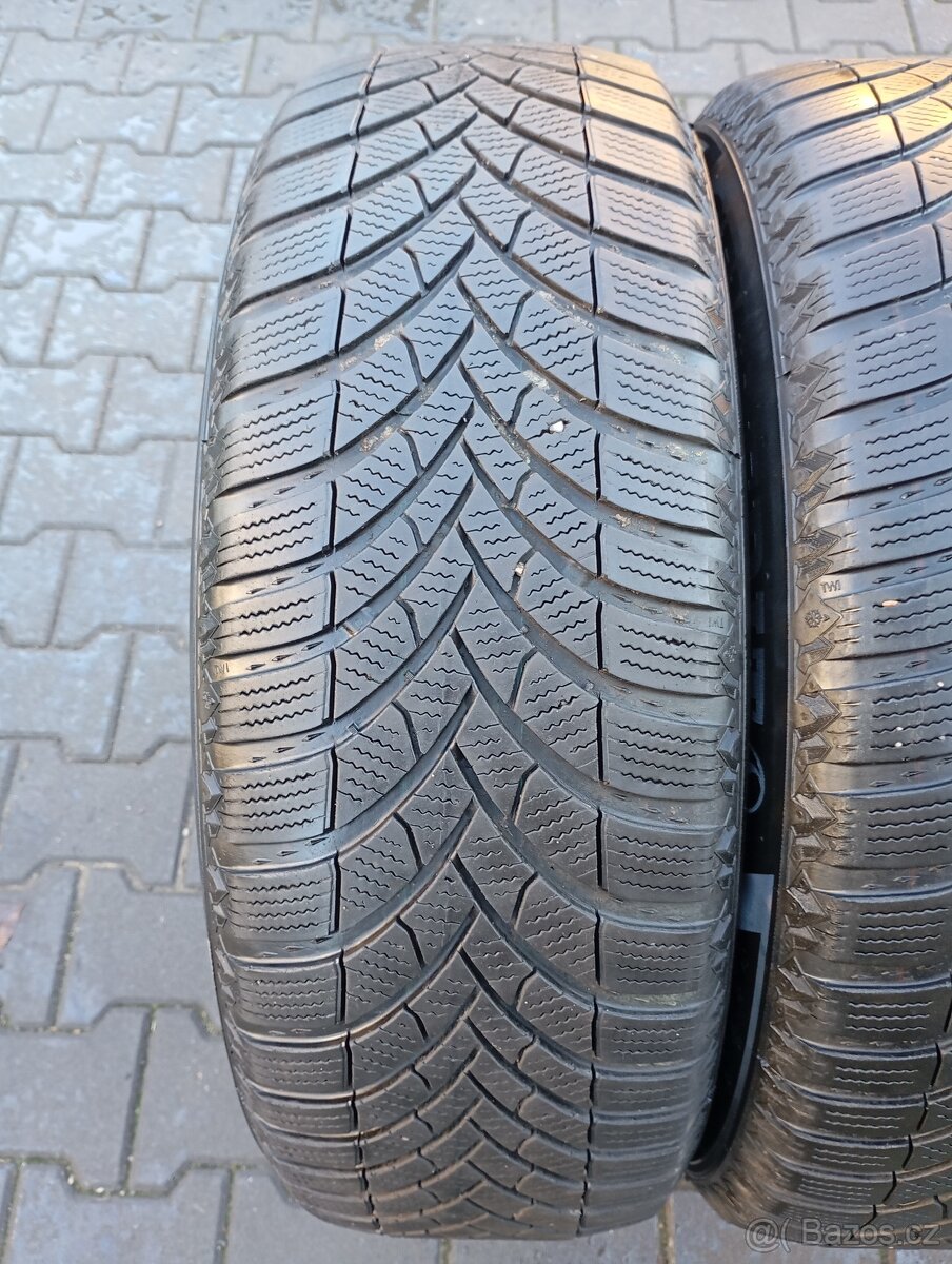 215/65/17 zimní pneu semperit - 8