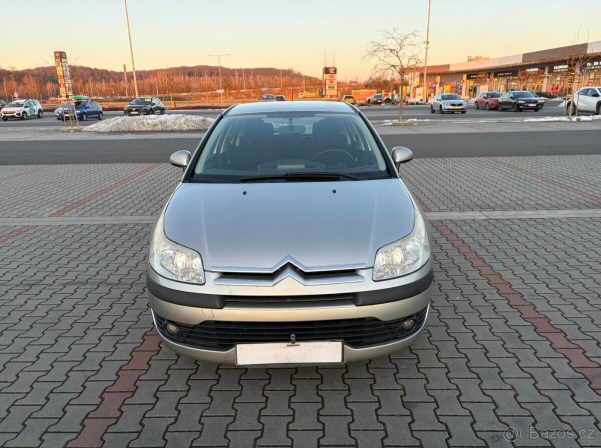 Citroen C4 1.4i 16V ČR STK 2/2028 - 8