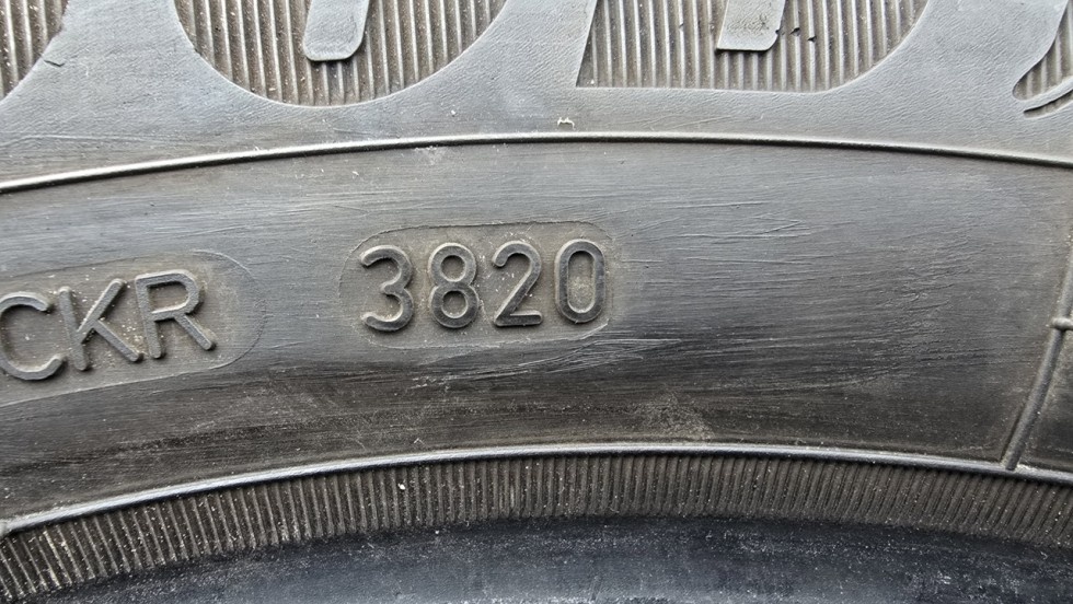 Letní pneu 225/55/17 Good Year - 8