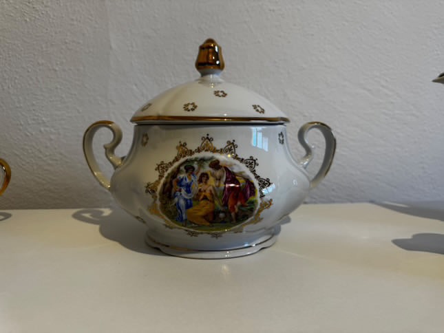 Celý porcelánový servis nádobí - 8