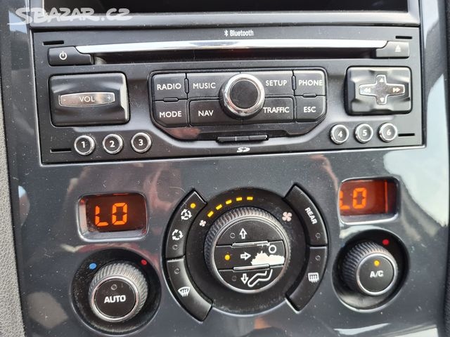 Peugeot 5008 2.0 HDi 110 kW - 8