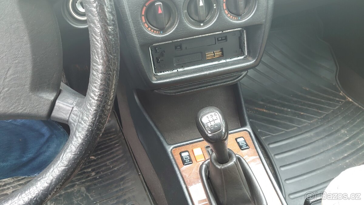 MERCEDES 190 E 1,8 - 8