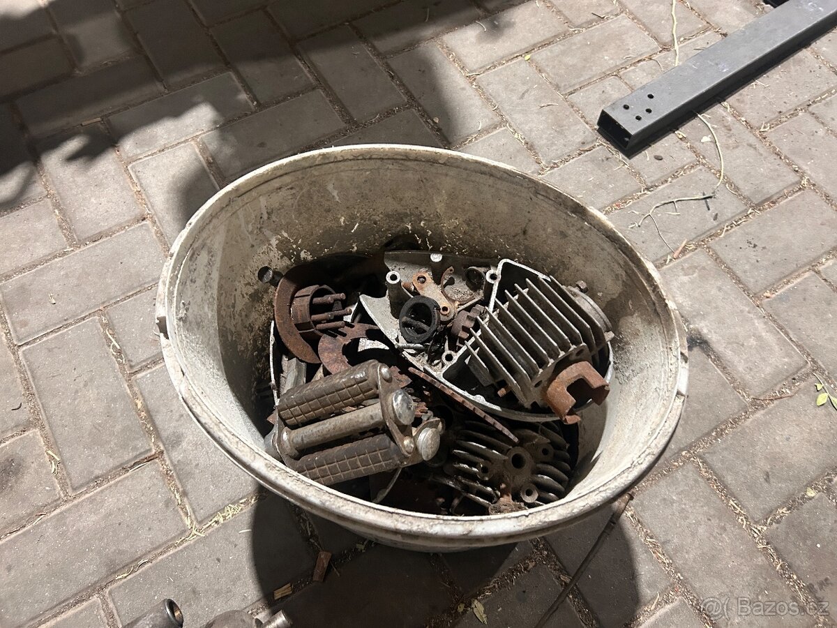 Jawa 555, Jawa díly - 8