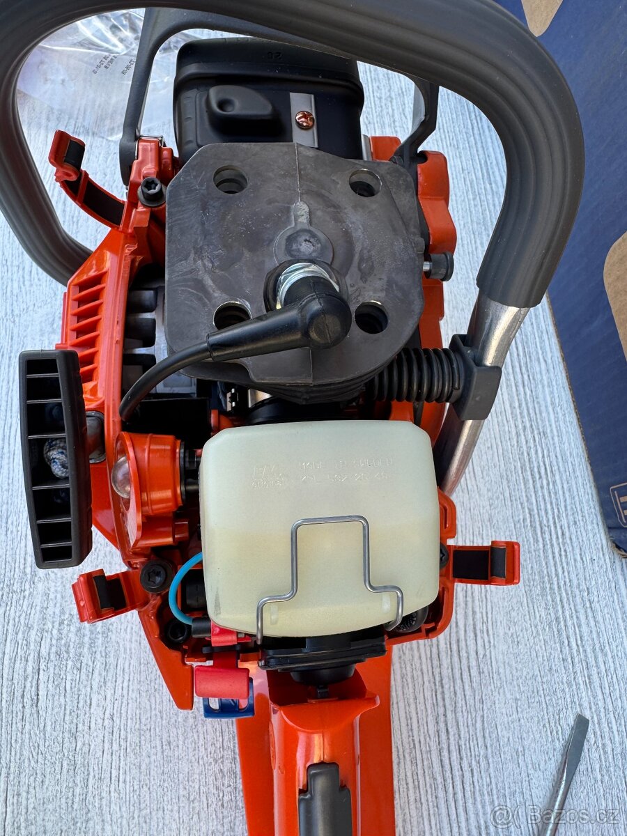 Husqvarna 353, Nová Motorová Pila - 8
