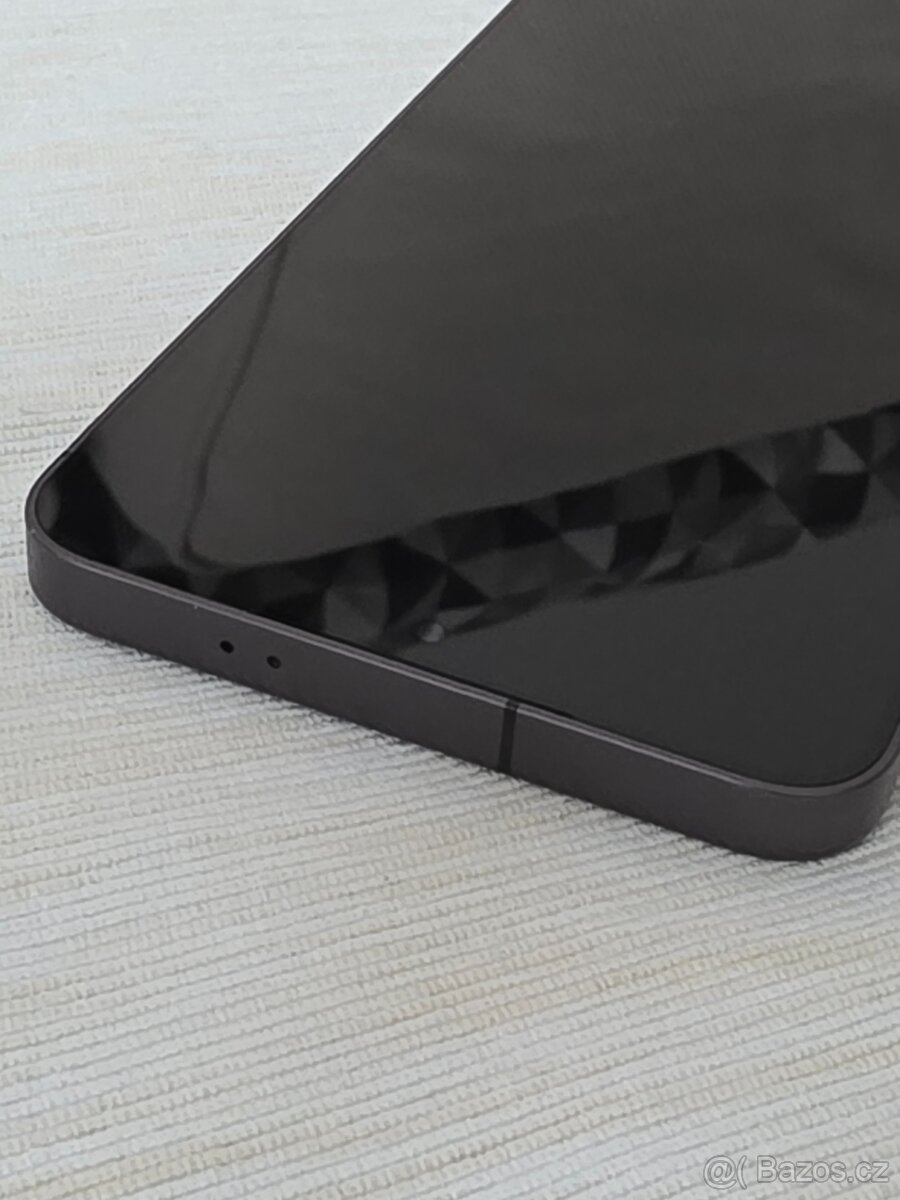 Samsung Galaxy S24+ 12/512 GB Onyx Black - 8