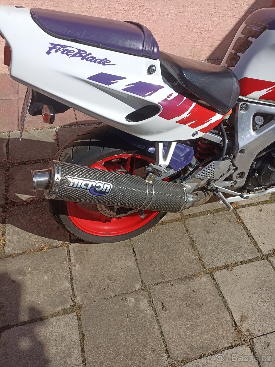 Honda CBR 900 r.v. 92. - 8