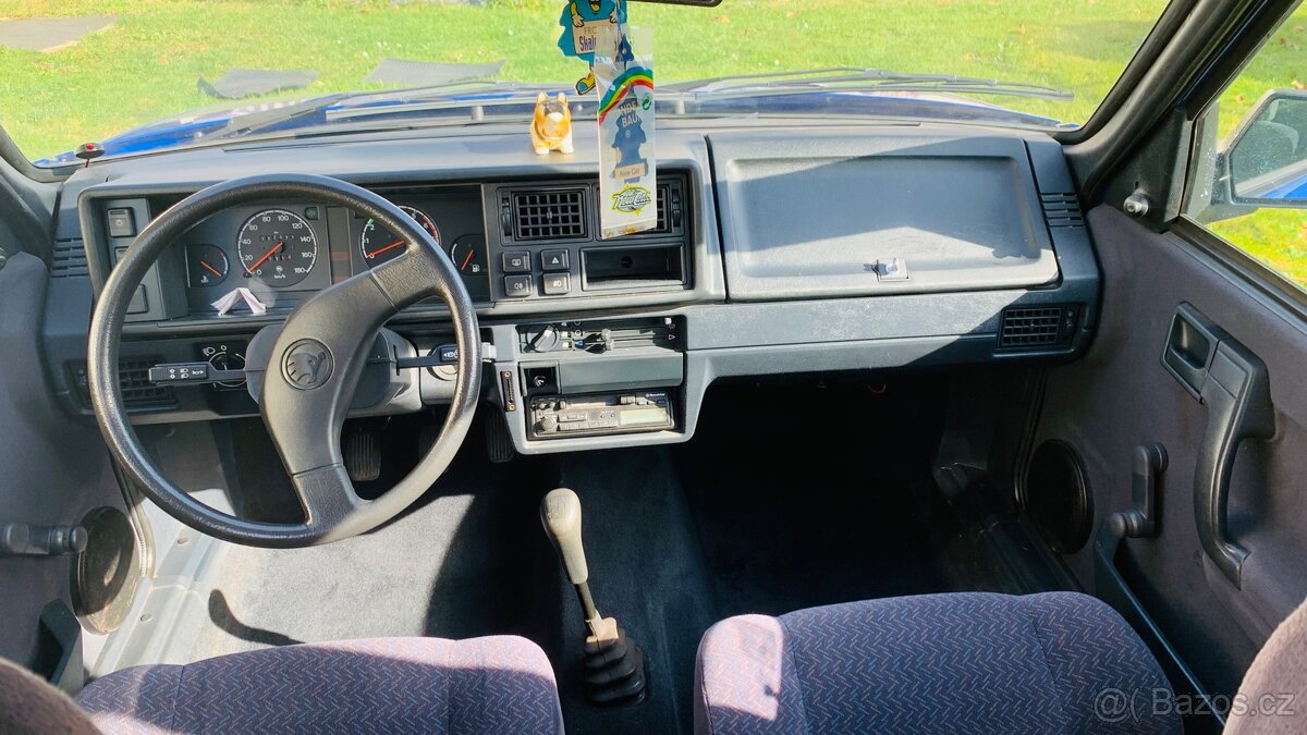 Škoda Favorit GLX. 1. majitel, najeto 33 000km , plná výbava - 8