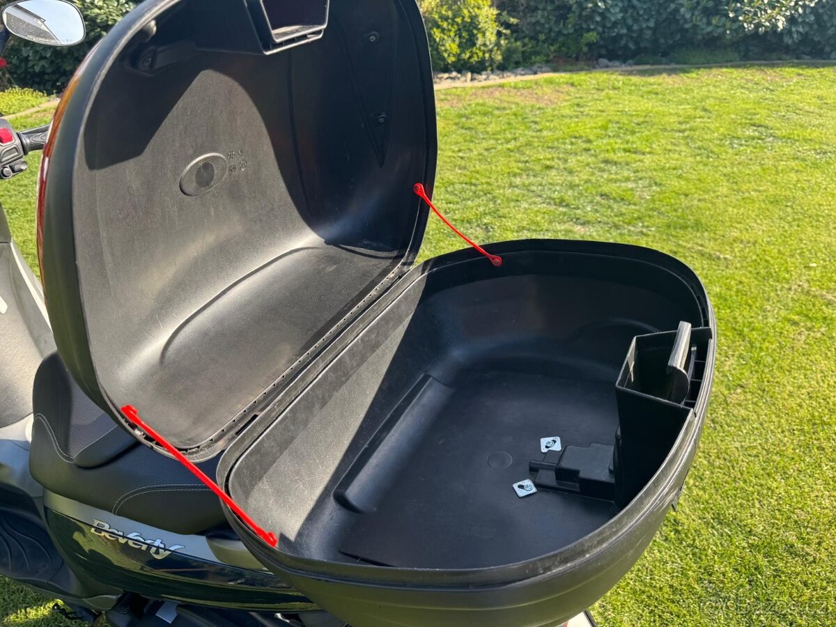Piaggio Beverly 350 - 8