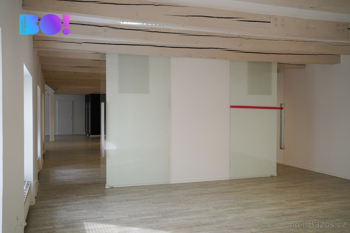 Pronájem kanceláře 260 m² – ul. Zubatého Praha 5 - 8