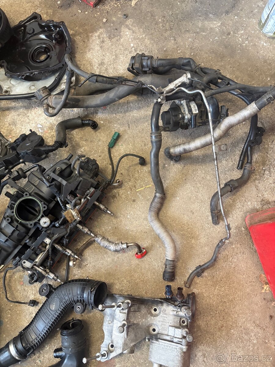 Díly z motoru 1.8tsi 118kw cdaa - 8