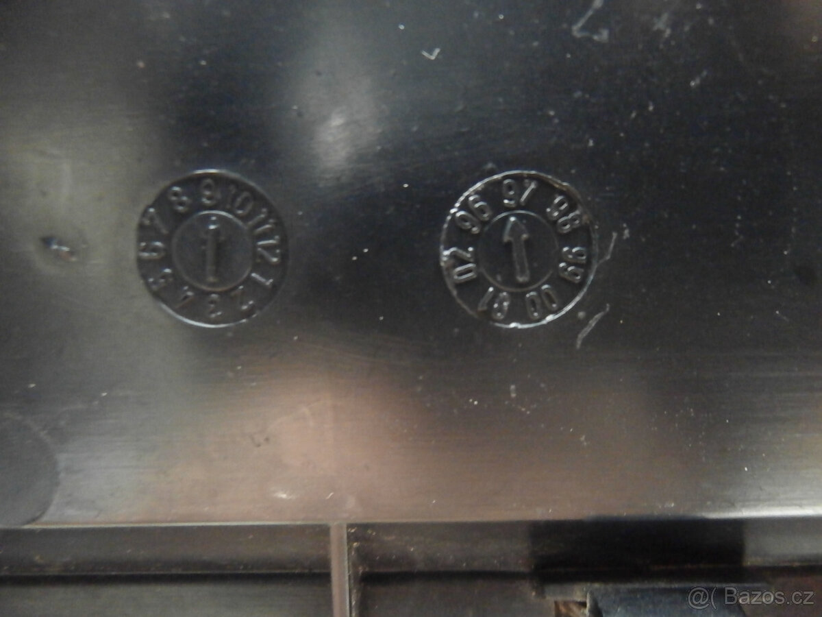 Přední maska na Volkswagen kus za 400 kč včetně pošty - 8